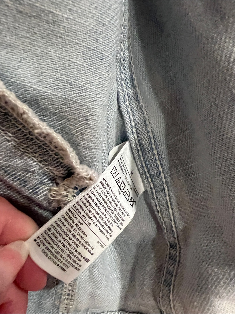 GAP Women's Faded Light Blue Denim Jacket - Picture 3 of 4